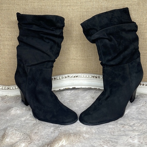 Colin Stuart for Victoria Secret•Suede Boots - Picture 2 of 8